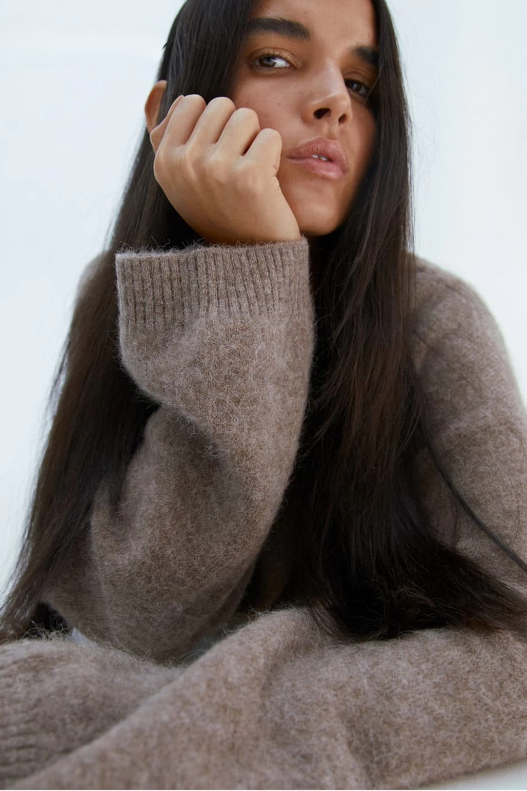 Matilda Relaxed Sweater in Acrylic and Viscose Blend