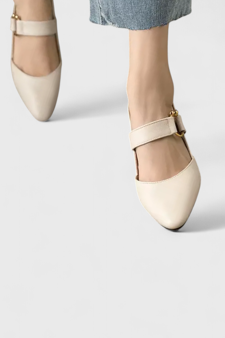 Chic Angeles Heels Featuring Ergonomic Sole and Cushioned Interior