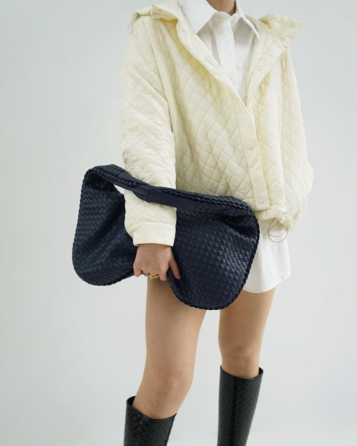 Victoria - Chic Tote Bag