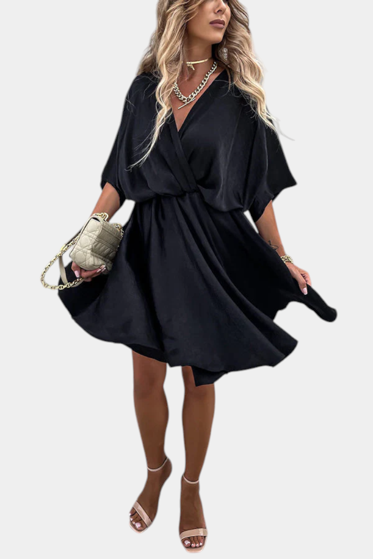 Alexandra Timeless Dress with Elegant Silhouette and Flattering Fit