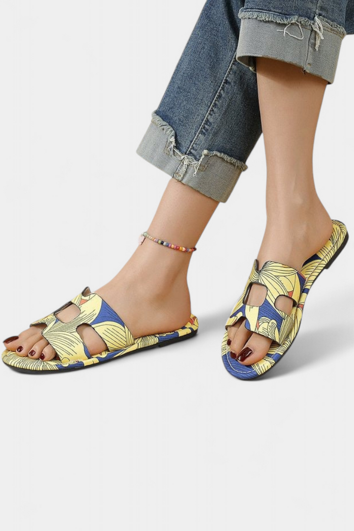 Tropical Print Open Design Berenice Flat Sandals