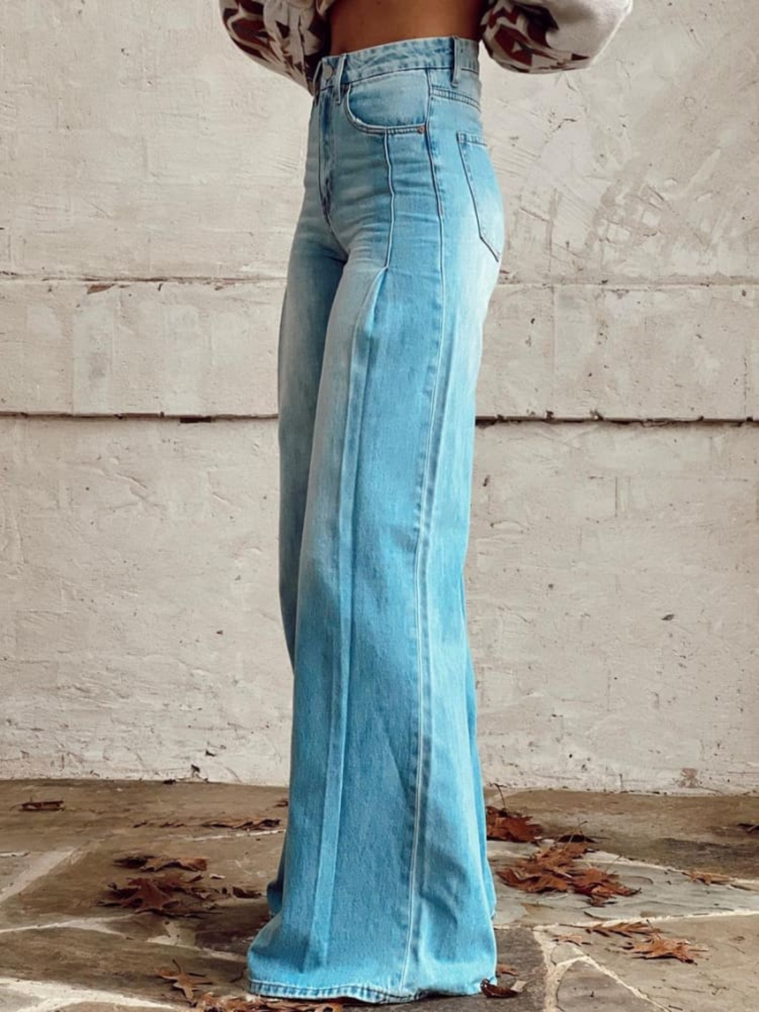 Layla | Timeless Light Wash Wide-Leg Trousers