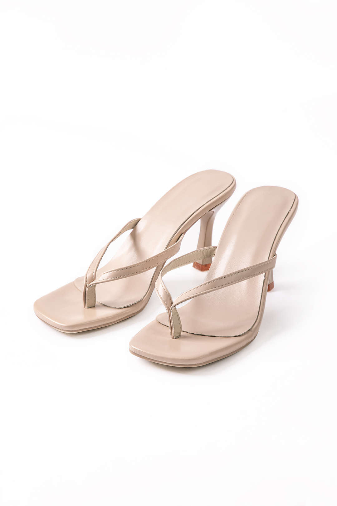 Must-Have Medium Heeled Sandals