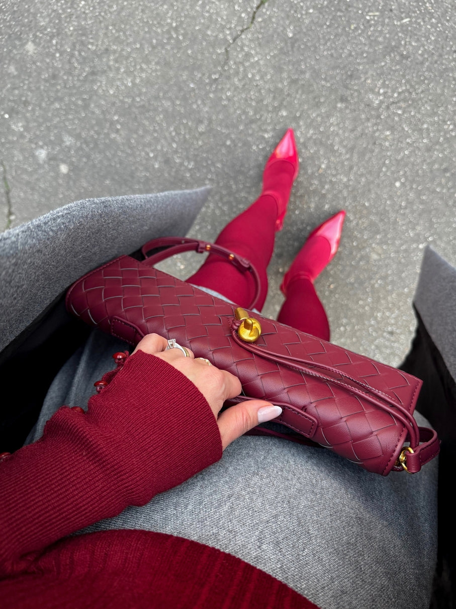 Camila | Chic Slim Woven Clutch