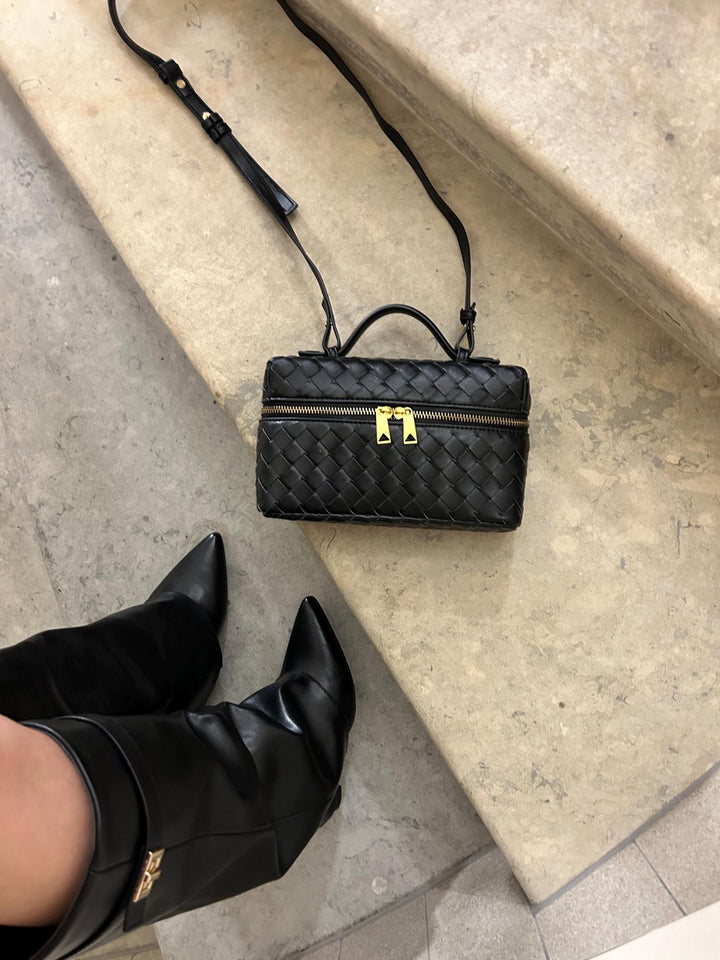 Juliette | Chic Woven Handbag with Elegant Structure