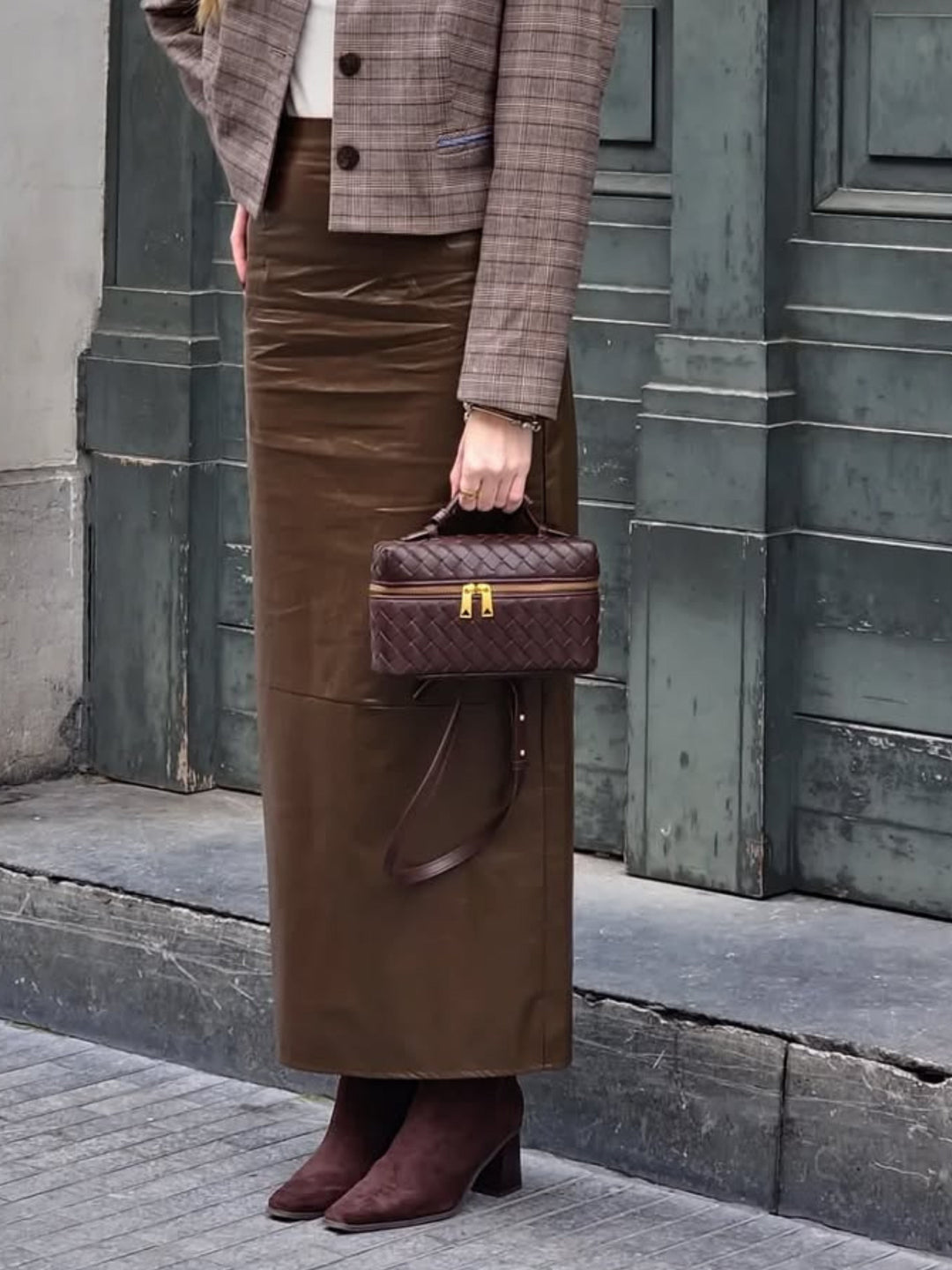 Juliette | Chic Woven Handbag with Elegant Structure