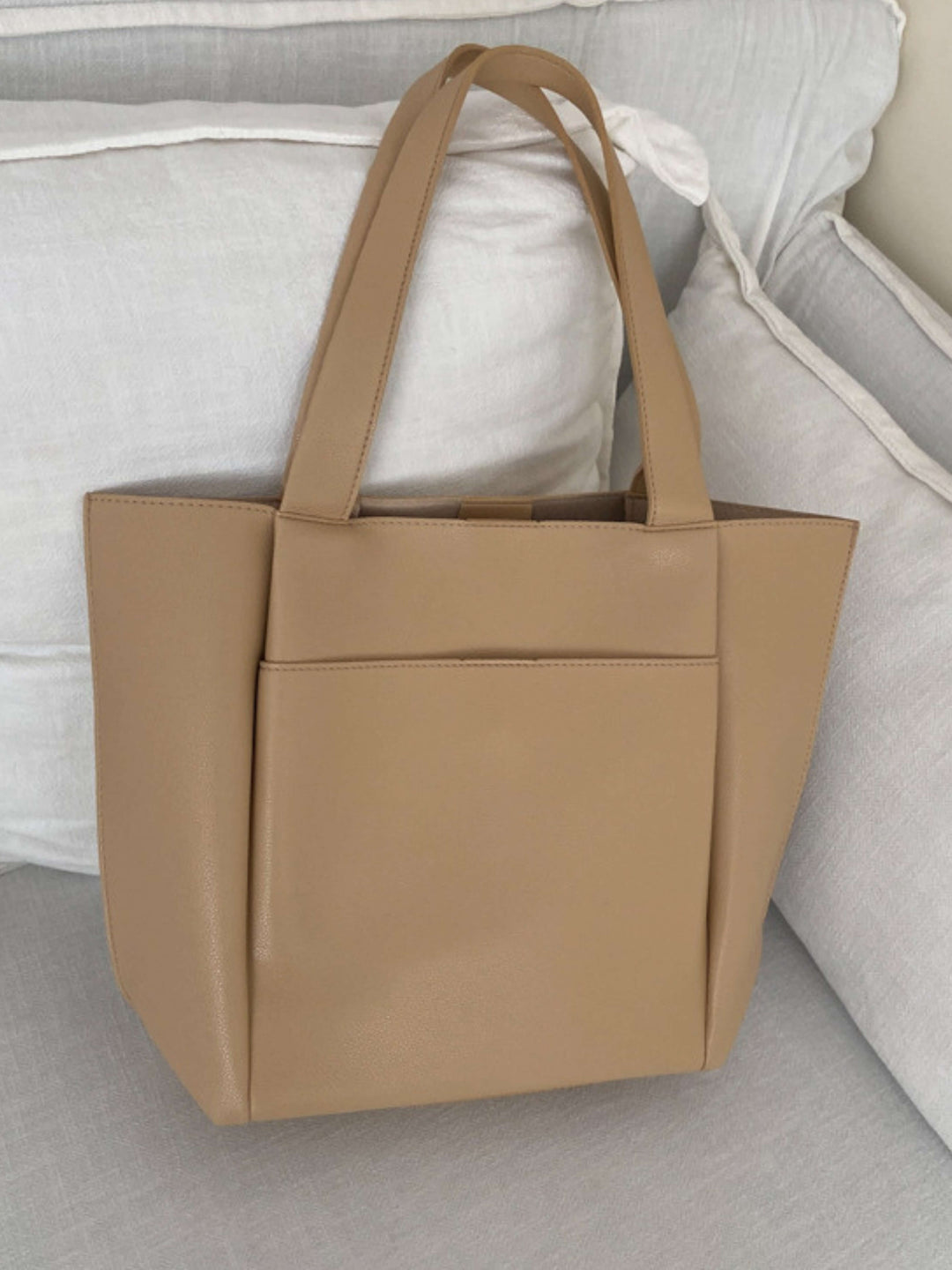 Clara | Timeless Structured Shoulder Bag for Daily Essentials