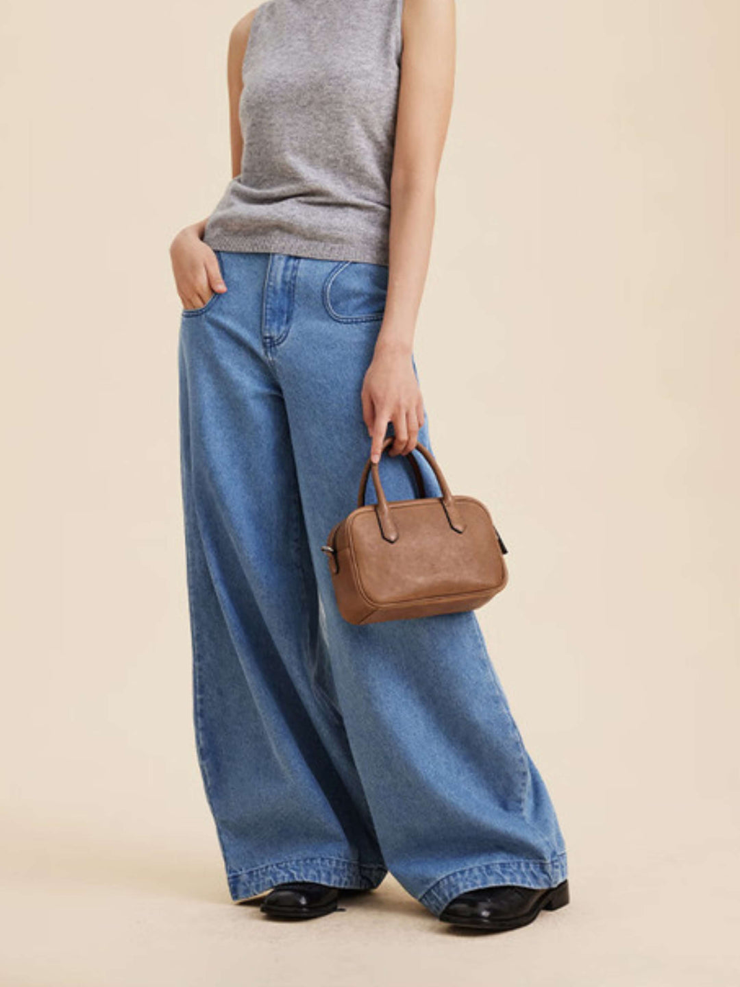 Eliza | Chic Square Handbag with Zipper Closure