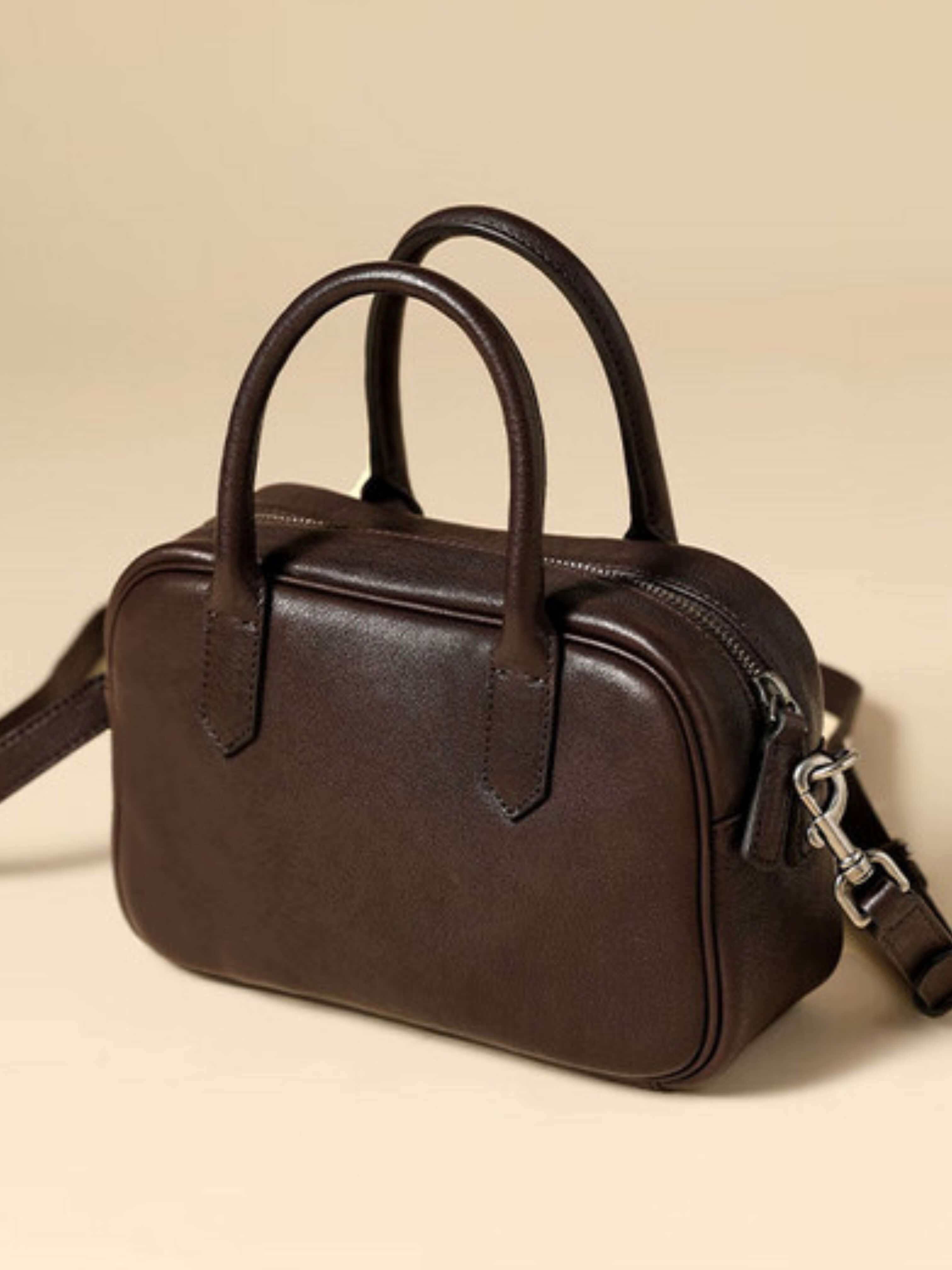 Eliza | Chic Square Handbag with Zipper Closure