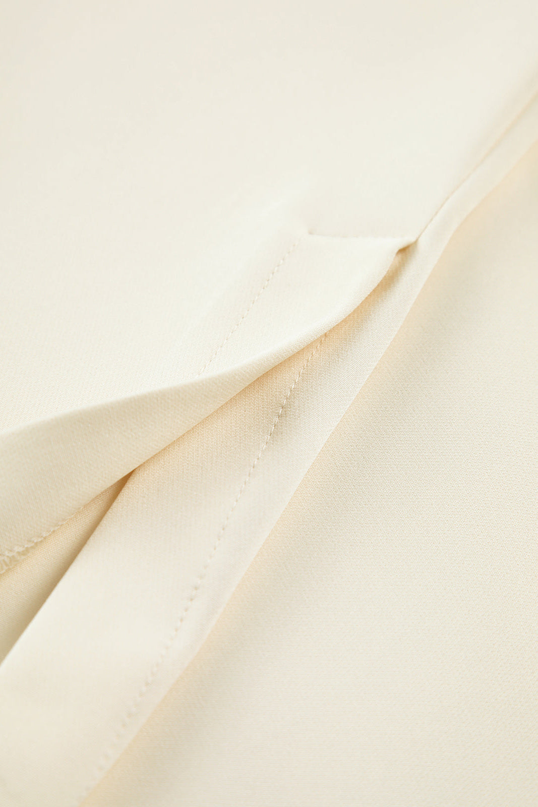 Paesha Sleeveless Minimalist Ensemble with Flared Trousers