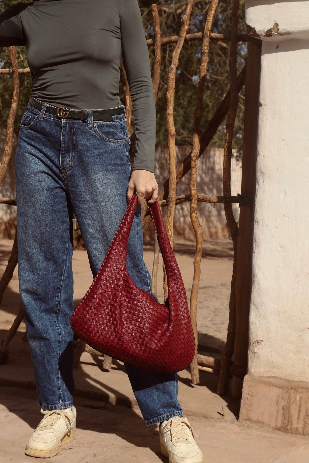 Victoria - Chic Tote Bag