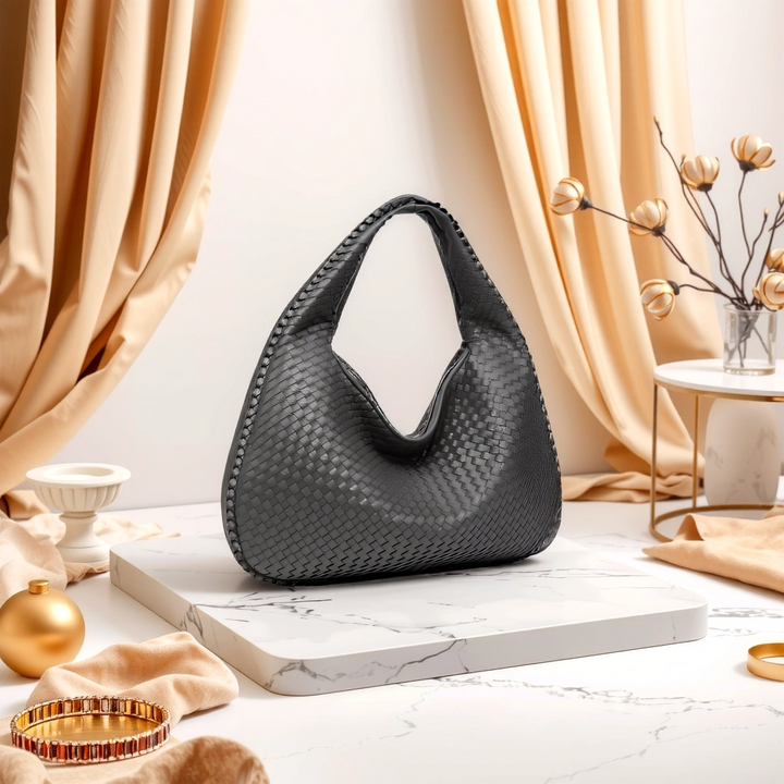 Victoria - Chic Tote Bag