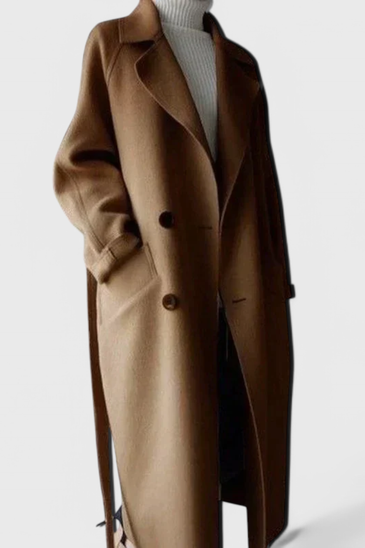 Clara Tailored Wool Coat with Elegant Silhouette