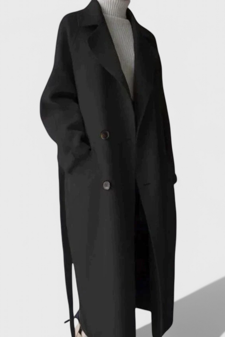 Clara Tailored Wool Coat with Elegant Silhouette