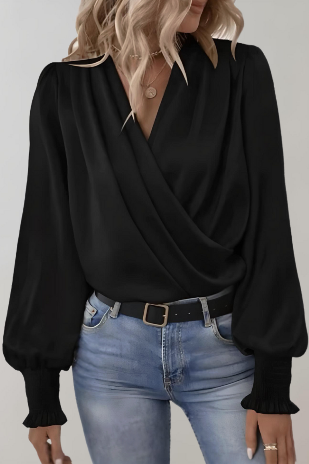 Quinn V-Neck Long Sleeve Blouse