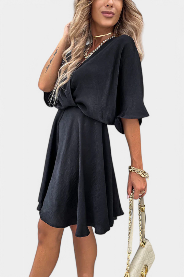 Alexandra Timeless Dress with Elegant Silhouette and Flattering Fit