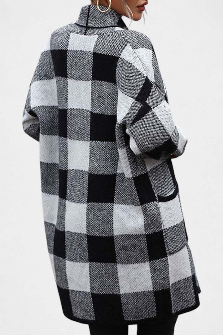 Stylish Plaid Lovella Cardigan with Pockets for a Casual Look