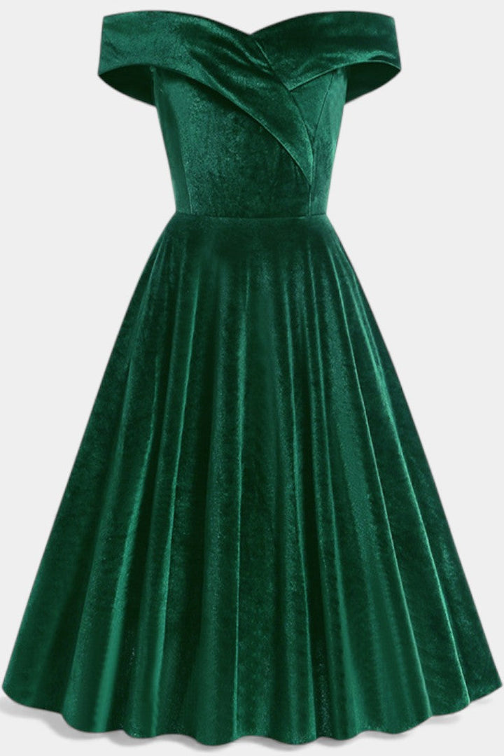 Maé Retro Velvet Off-Shoulder Gown