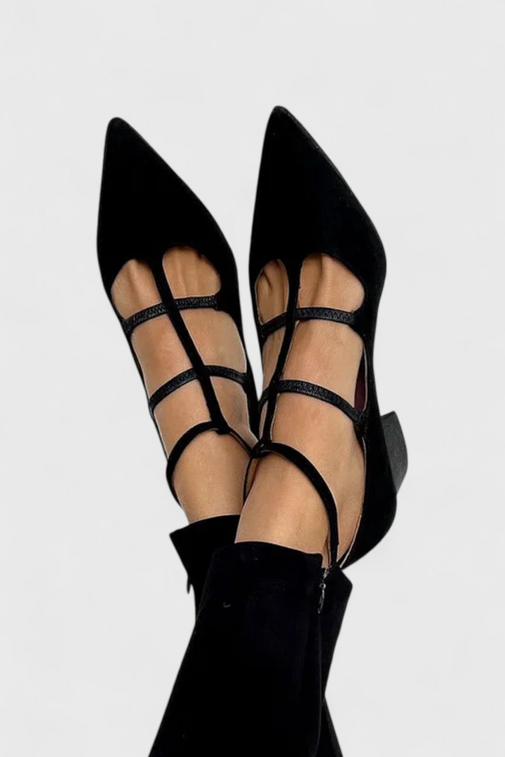 Wiltrud Elegant Pointed Toe Shoes with Delicate Strap