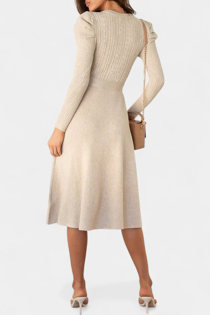 Évoria Puff Sleeve Knitted Midi Dress with Lace Accents