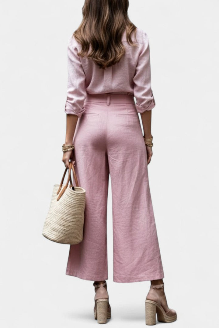 Sabina Easygoing Set with Flowing Top and Capri Trousers