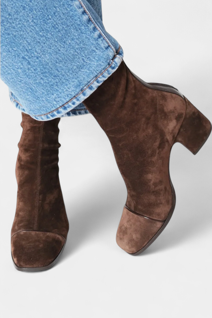 Erica Contemporary Heeled Boots with Classic Design