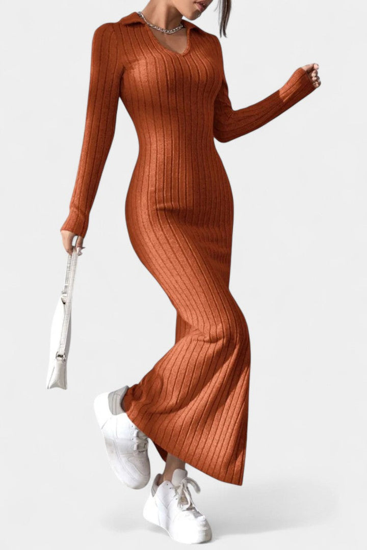 Elidia V-Neck Maxi Dress with a Tailored Fit