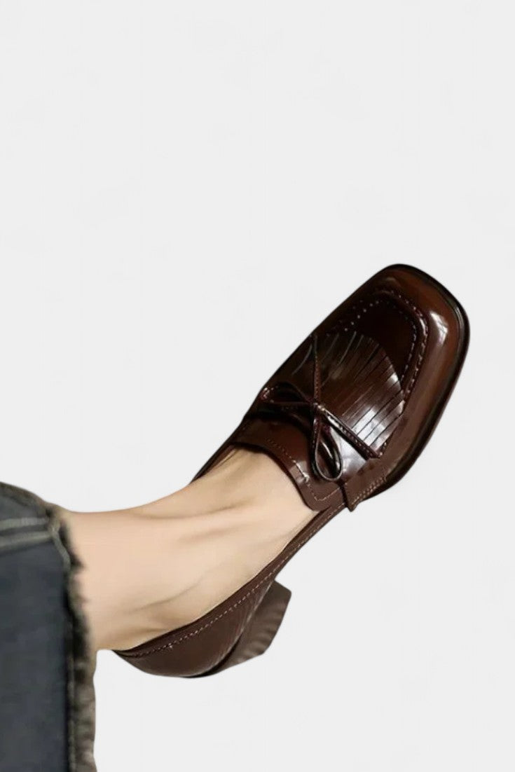 Elegant Block Heel Mary Jane Shoes with Fringe Detail