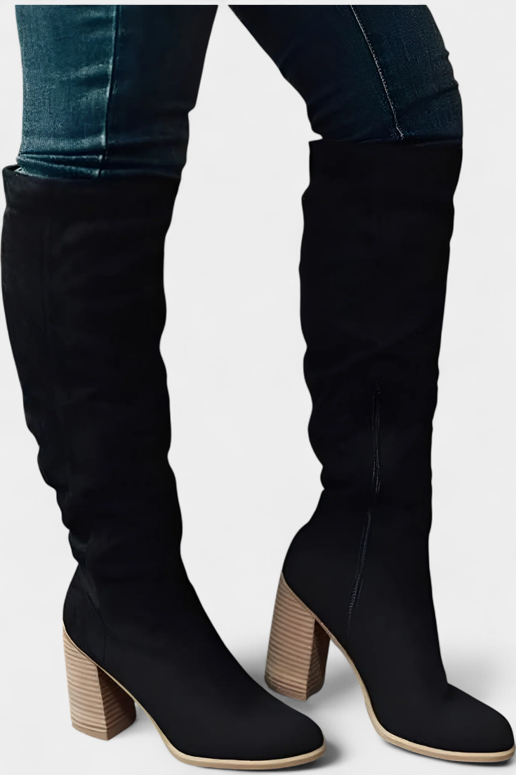 Calliope Chunky Heeled Round Toe Boots