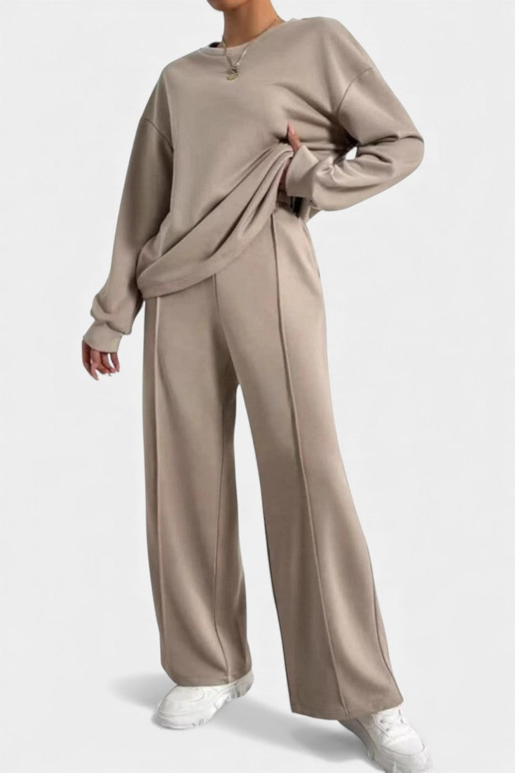 Tiara Lounge Set: Sweatshirt & High-Waisted Trousers