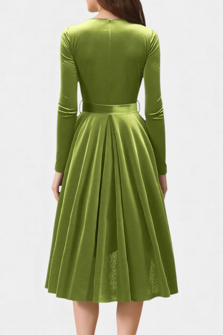 Almena V-Neck Midi Velvet Dress - Elegant and Perfect for Festive Occasions