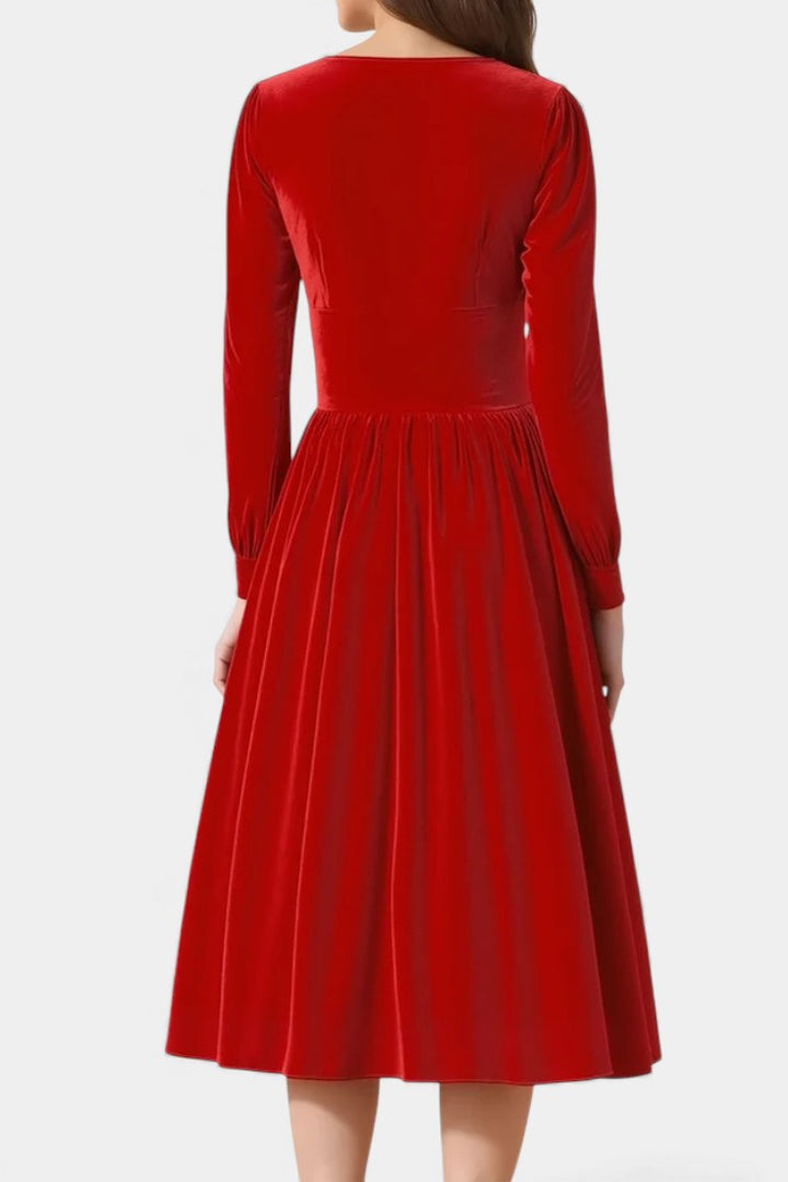 Cordélia Velvet Midi Dress for Christmas with Square Neck