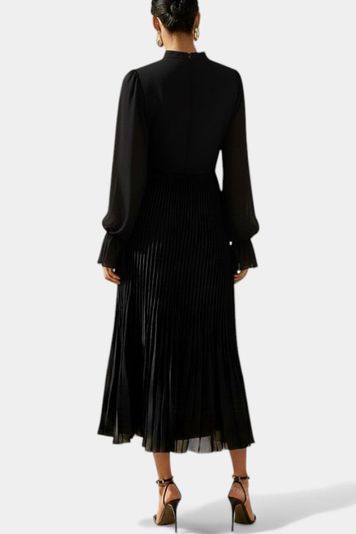 Graziella Chic Pleated Ruffle Dress