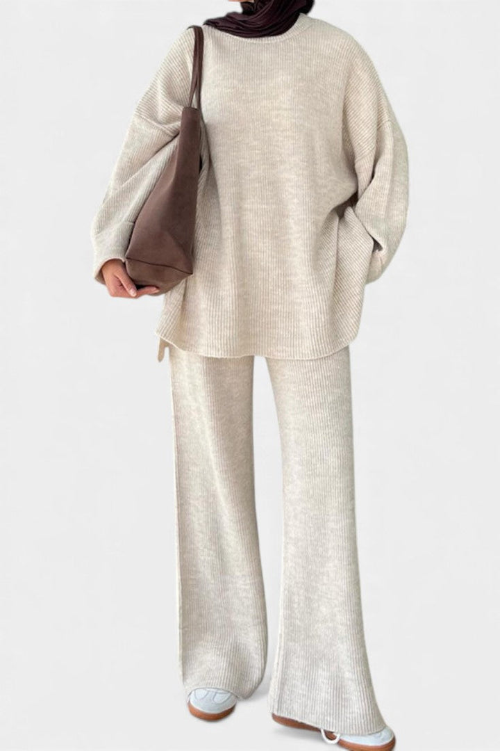 Quirina Relaxed Ensemble with Round Neckline and Flowing Pants