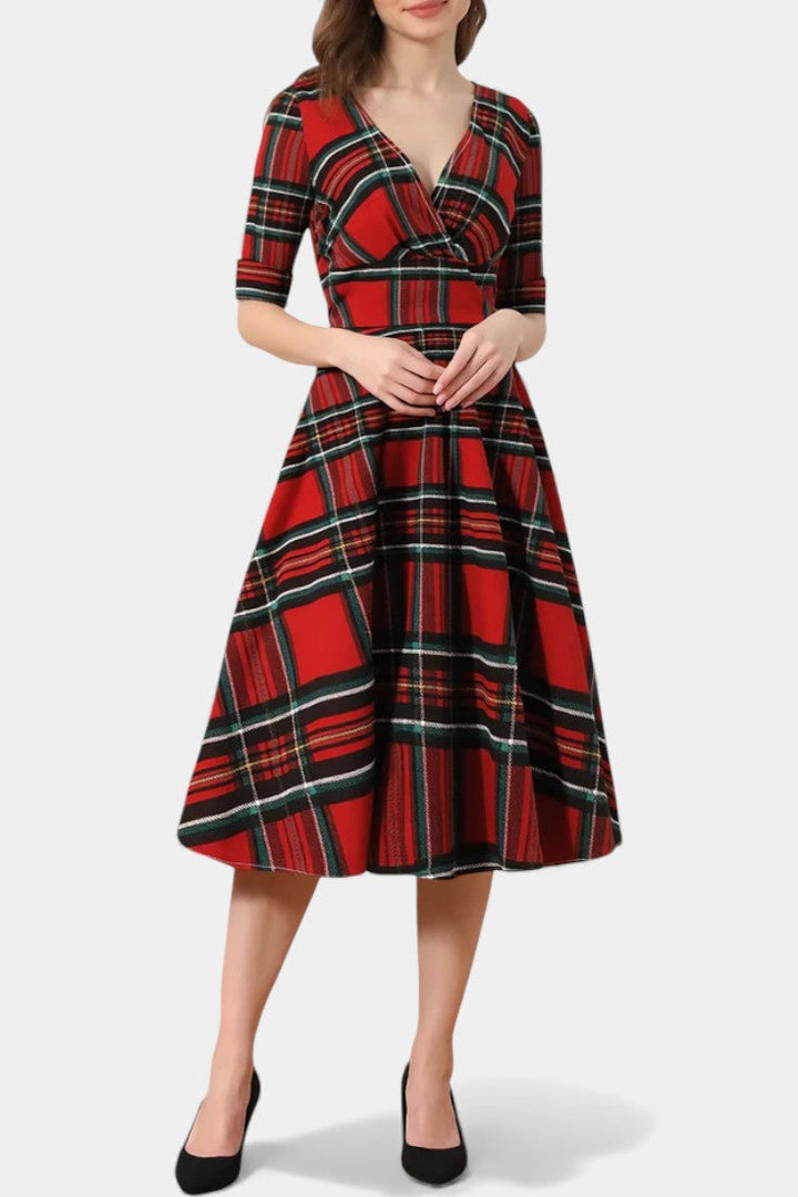 Véra Plaid Print Midi Flared Dress with Elegant V-Neck