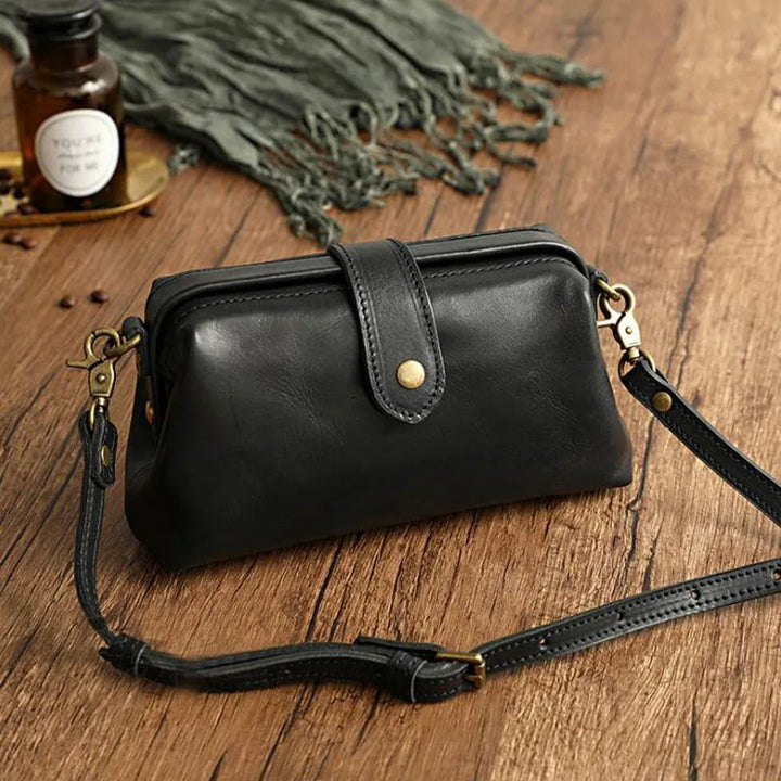 Ivy - Compact Leather Handbag
